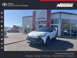 Schneeweiß/schwarz Gebraucht 2023 Toyota C-HR Team SUV | 29.900 € (Fairer Preis)