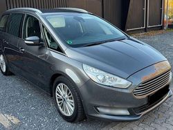 Grau Gebraucht 2016 Ford Galaxy Titanium Van / Kleinbus | 13.699 € (Guter Preis)