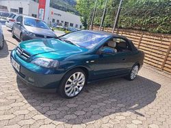 Blau perleffect Gebraucht 2005 Opel Astra Cabriolet Cabrio | 2.900 € (Fairer Preis)