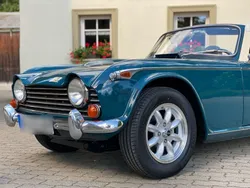 Blau Gebraucht 1968 Triumph TR 250 Cabrio | 44.444 €