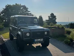 Grau Gebraucht 2009 Land Rover Defender SUV | 39.500 €