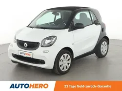 Weiß Gebraucht 2018 Smart ForTwo Coupé Kleinwagen | 9.400 € (Superpreis)