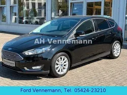 Schwarz Gebraucht 2017 Ford Focus Titanium Limousine | 11.690 € (Fairer Preis)