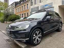 Blau Gebraucht 2015 VW Touareg R-line SUV | 18.990 € (Guter Preis)