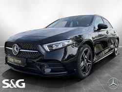 Metalliclack kosmosschwarz Gebraucht 2021 Mercedes A250 AMG Limousine | 28.277 € (Fairer Preis)