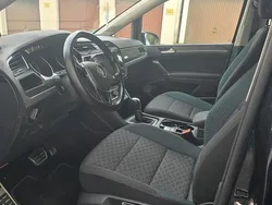 Schwarz Gebraucht 2019 VW Touran Van / Kleinbus | 18.000 € (Superpreis)