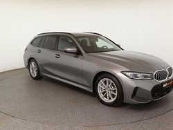 Grau Gebraucht 2025 BMW 330 M Sport Limousine | 51.880 € (Superpreis)