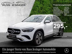 Weiß Gebraucht 2024 Mercedes GLA180 Progressive SUV | 35.980 € (Fairer Preis)