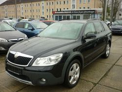 Schwarzmagic perleffekt Gebraucht 2010 Skoda Octavia Scout 4x4 Kombi | 6.700 € (Etwas zu teuer)
