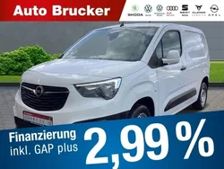 Weiss Gebraucht 2020 Opel Combo Edition Van / Kleinbus | 13.870 € (Fairer Preis)