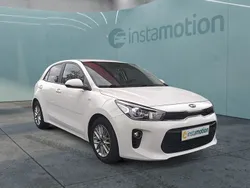 Weiß Gebraucht 2019 Kia Rio 4 Limousine | 13.784 € (Fairer Preis)