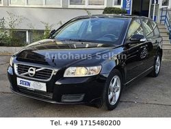 Schwarz Gebraucht 2012 Volvo V50 Kinetic Kombi | 5.890 € (Teuer)