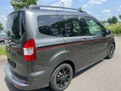 Magnetic Gebraucht 2019 Ford Tourneo Courier Sport Van / Kleinbus | 11.990 € (Guter Preis)
