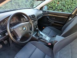 Schwarz Gebraucht 1999 BMW 523 Limousine | 2.400 € (Fairer Preis)