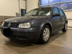 Grau Gebraucht 1998 VW Golf IV Limousine | 2.700 €