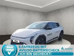 Deluxeweiss met. Gebraucht 2025 Kia EV4 Kleinwagen | 44.790 € (Guter Preis)