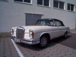 Beige Gebraucht 1965 Mercedes W112 SE Cabrio | 179.000 €