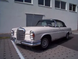 Beige Gebraucht 1965 Mercedes W112 SE Cabrio | 209.000 €