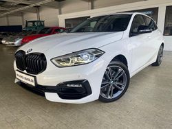 Weiß Gebraucht 2020 BMW 118 Sport Line Kleinwagen | 19.900 € (Fairer Preis)