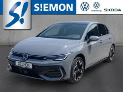 Grau Neu 2025 VW Golf VIII R-line Limousine | 40.590 €
