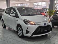Weiß Gebraucht 2019 Toyota Yaris Hybrid Business Edition Kleinwagen | 9.900 € (Fairer Preis)
