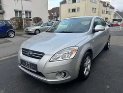 Kirunasilber met. Gebraucht 2009 Kia Ceed LX Kleinwagen | 4.490 € (Fairer Preis)