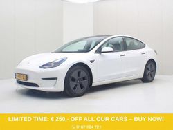 Weiß Gebraucht 2021 Tesla Model 3 Long Range AWD Limousine | 26.400 € (Fairer Preis)