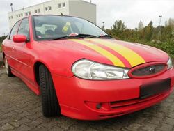 Rot Gebraucht 1998 Ford Mondeo ST Limousine | 1.650 €