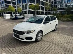 Weiß Gebraucht 2017 Fiat Tipo More Kombi | 9.500 € (Fairer Preis)