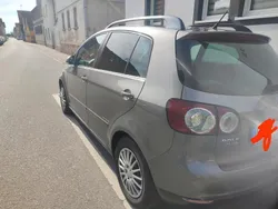 Braun Gebraucht 2010 VW Golf Plus Cross Van / Kleinbus | 4.550 €