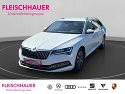 Weiss Gebraucht 2023 Skoda Superb Style Kombi | 30.990 € (Superpreis)