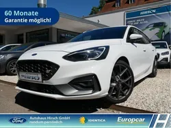 Weiß Gebraucht 2020 Ford Focus ST Kombi | 24.000 € (Etwas zu teuer)