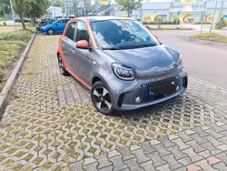 Grau Gebraucht 2021 Smart ForFour Electric Drive Kleinwagen | 9.900 € (Fairer Preis)