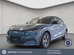 Vapor blue metallic Neu 2024 Ford Mustang Mach-E SUV | 46.850 €