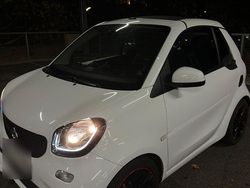 Weiß Gebraucht 2015 Smart ForTwo Cabrio Cabrio | 13.999 €