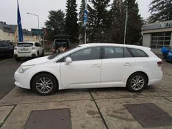 Weiß Gebraucht 2011 Toyota Avensis Edition Kombi | 5.900 € (Fairer Preis)