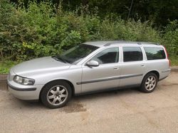 Silber Gebraucht 2001 Volvo V70 Kombi | 4.790 €