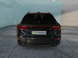 Schwarz Gebraucht 2022 Audi RS Q8 SUV | 113.499 € (Guter Preis)