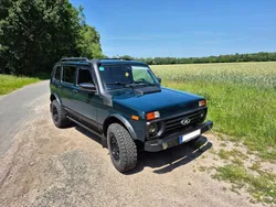 Grün Gebraucht 2023 Lada niva SUV | 27.499 €