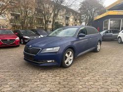 Blau Gebraucht 2016 Skoda Superb Ambition Kombi | 6.400 € (Teuer)