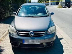 Grau Gebraucht 2007 VW Golf Plus Cross Van / Kleinbus | 2.850 € (Fairer Preis)