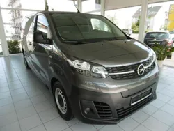 Grau Gebraucht 2022 Opel Vivaro-e Combi Edition Van | 23.990 € (Fairer Preis)