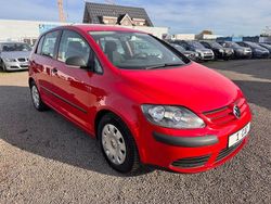 Rot Gebraucht 2006 VW Golf Plus Cross Van / Kleinbus | 5.999 € (Fairer Preis)