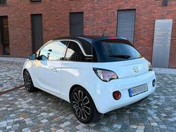 Weiß Gebraucht 2013 Opel Adam Kleinwagen | 6.199 € (Etwas zu teuer)