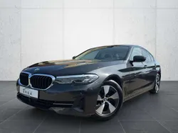 Sophistograu brillanteffekt me Gebraucht 2022 BMW 520 Shadowline Limousine | 28.999 € (Fairer Preis)