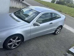 Grau Gebraucht 2004 Mercedes C180 Coupé | 900 € (Superpreis)