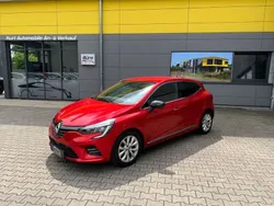 Rot Gebraucht 2022 Renault Clio V Intens Limousine | 13.990 € (Fairer Preis)