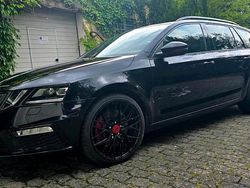 Schwarz Gebraucht 2018 Skoda Octavia RS Kombi | 21.500 € (Fairer Preis)