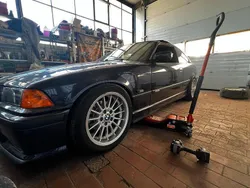 Violet Gebraucht 1994 BMW 316 Coupé | 2.500 €