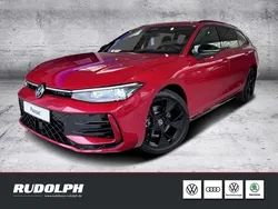 Rot Neu 2025 VW Passat R-line Limousine | 58.190 € (Teuer)